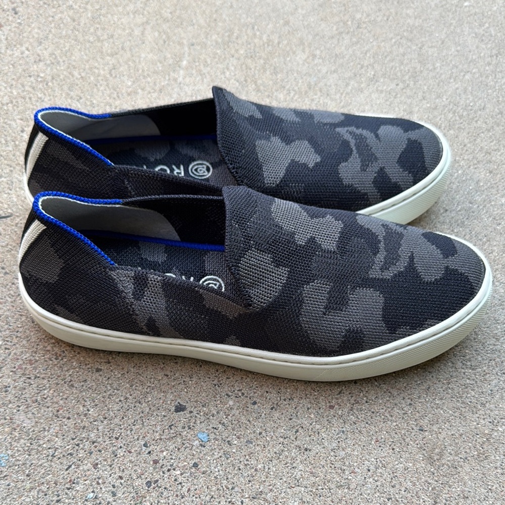 Stylish Black and Gray Camo Rothy’s Slip-On Shoes Size 7.5 - Picture 4 of 6